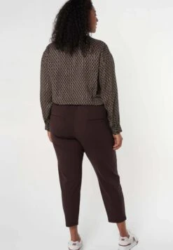 Not Translated - Pantalon Classique - Dark Brown -Ms Mode 7c4b802ecfd642c8873194f1b2848e8f scaled