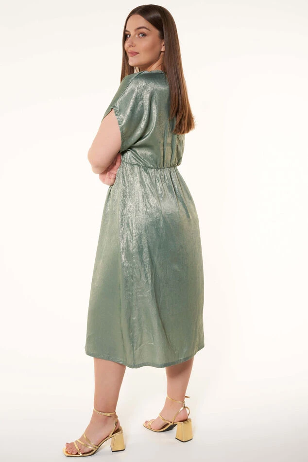 Robe Avec Détails Métalliques 7 Robe Avec Détails Métalliques – Image 7