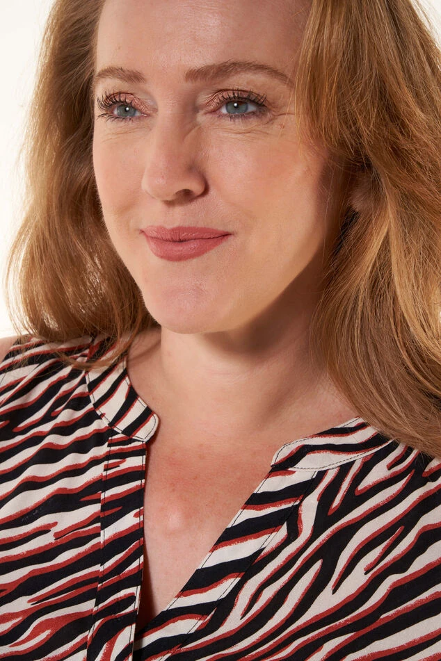 Chemisier Sans Manches à Imprimé Zébré 5 Chemisier Sans Manches à Imprimé Zébré – Image 5