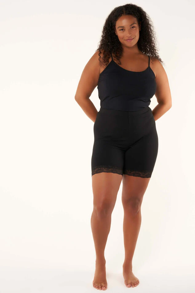 Legging Court Avec Dentelle 1 Legging Court Avec Dentelle