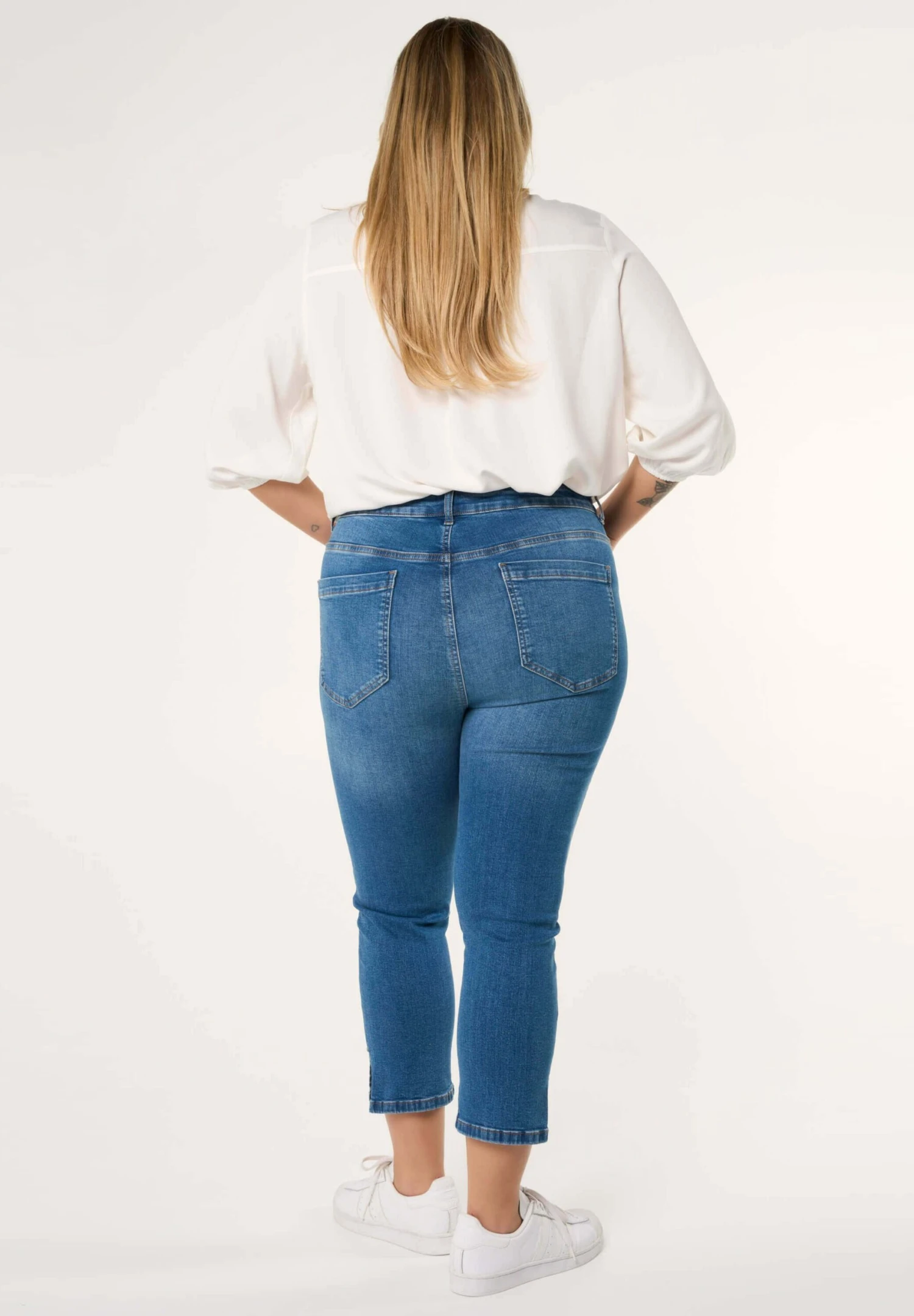 Capri Met Steentjes - Jean Slim - Blue 3 Capri Met Steentjes - Jean Slim - Blue – Image 3