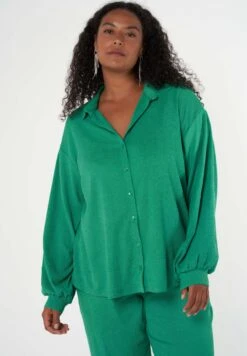Ruimvallende - Chemisier - Bright Green 13 Ruimvallende - Chemisier - Bright Green -Ms Mode ae8638a101f344a584ce4d69179dfb9c scaled