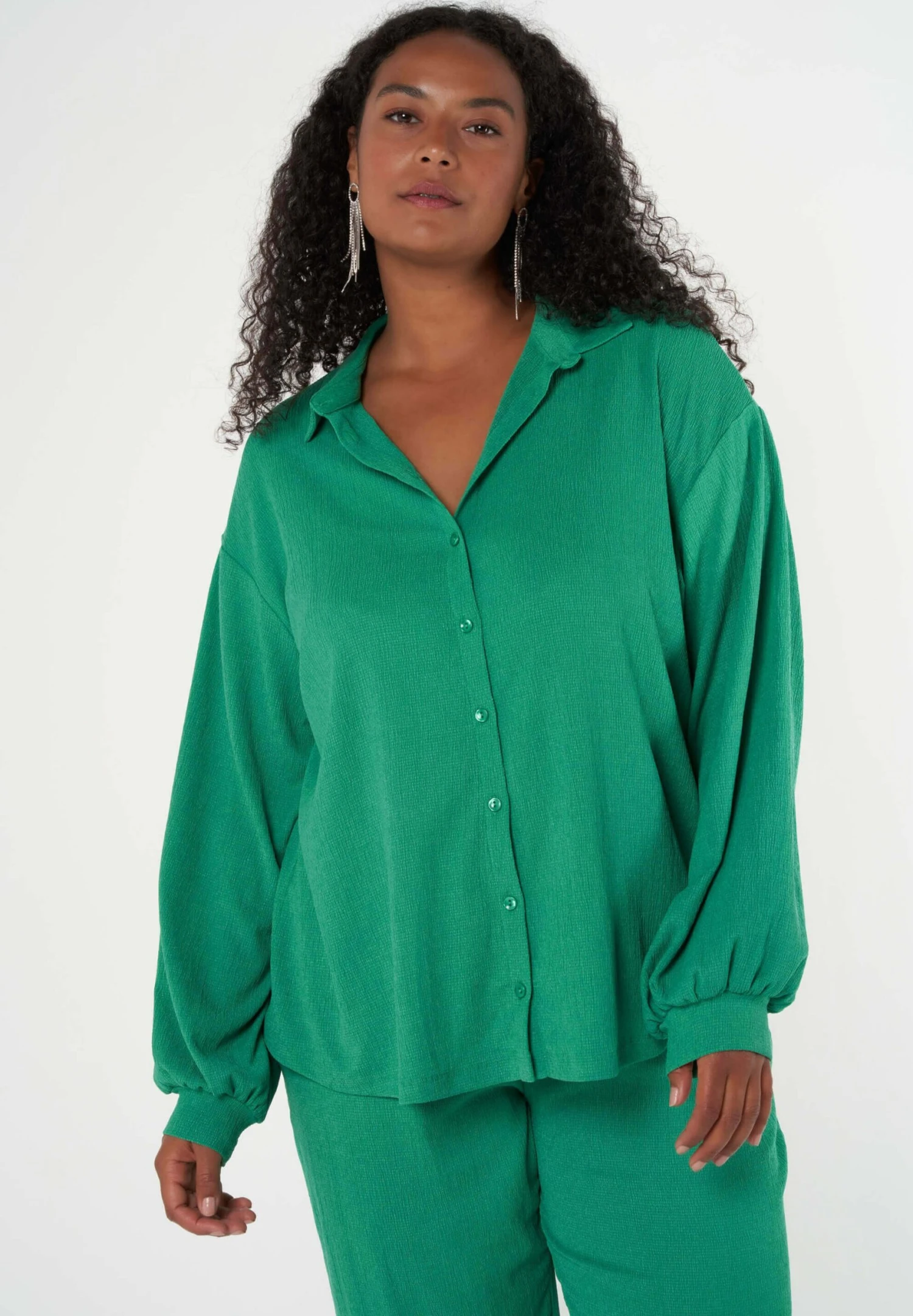 Ruimvallende - Chemisier - Bright Green 7 Ruimvallende - Chemisier - Bright Green – Image 7