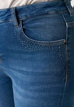 Capri Met Steentjes - Jean Slim - Blue 12 Capri Met Steentjes - Jean Slim - Blue -Ms Mode f76bdbe628e9497295f84eb8d9c712fc scaled